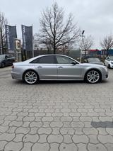 Audi S8 4.0 TFSI Plus quattro Massage Carbon 305km/h  - Audi S8 in Hannover