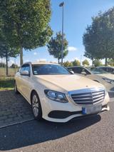 Mercedes-Benz W 213 T  200 E  Kombi - Mercedes-Benz 200 aus 2019