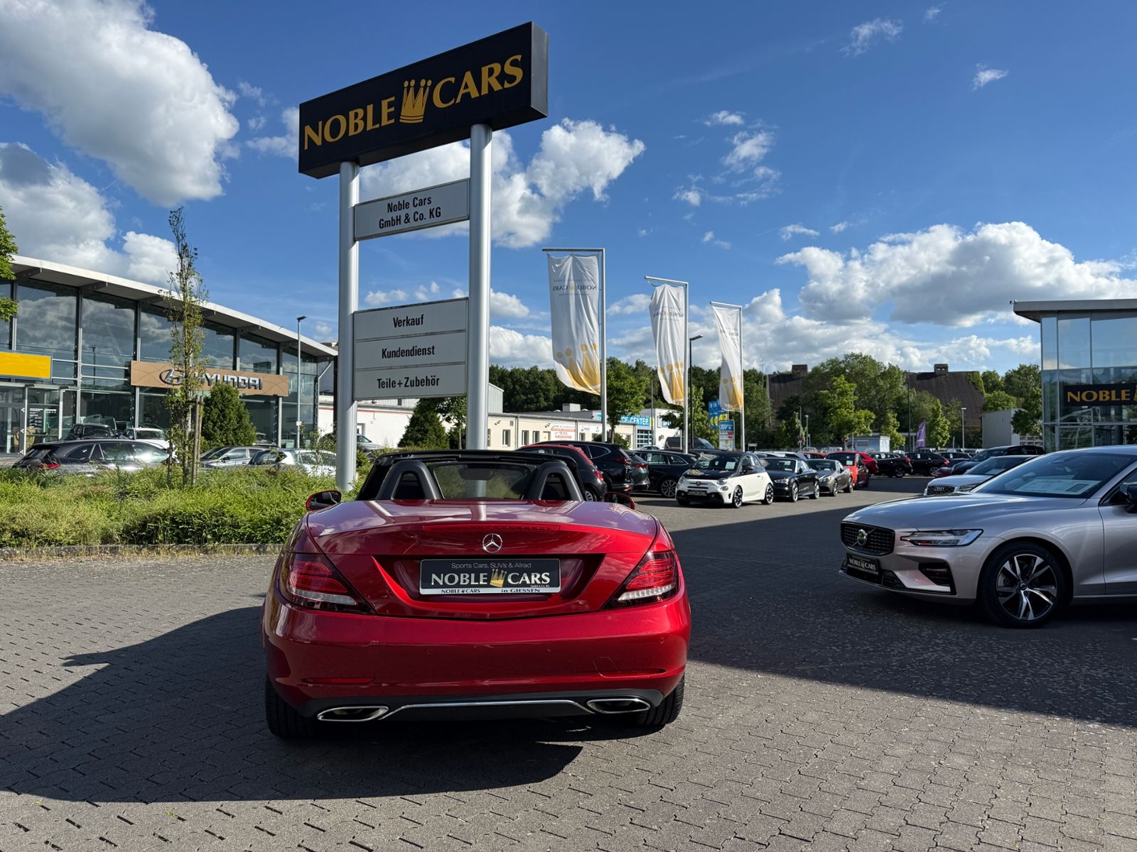 Fahrzeugabbildung Mercedes-Benz SLC 300 AIRSCARF LED NAVI SHZ