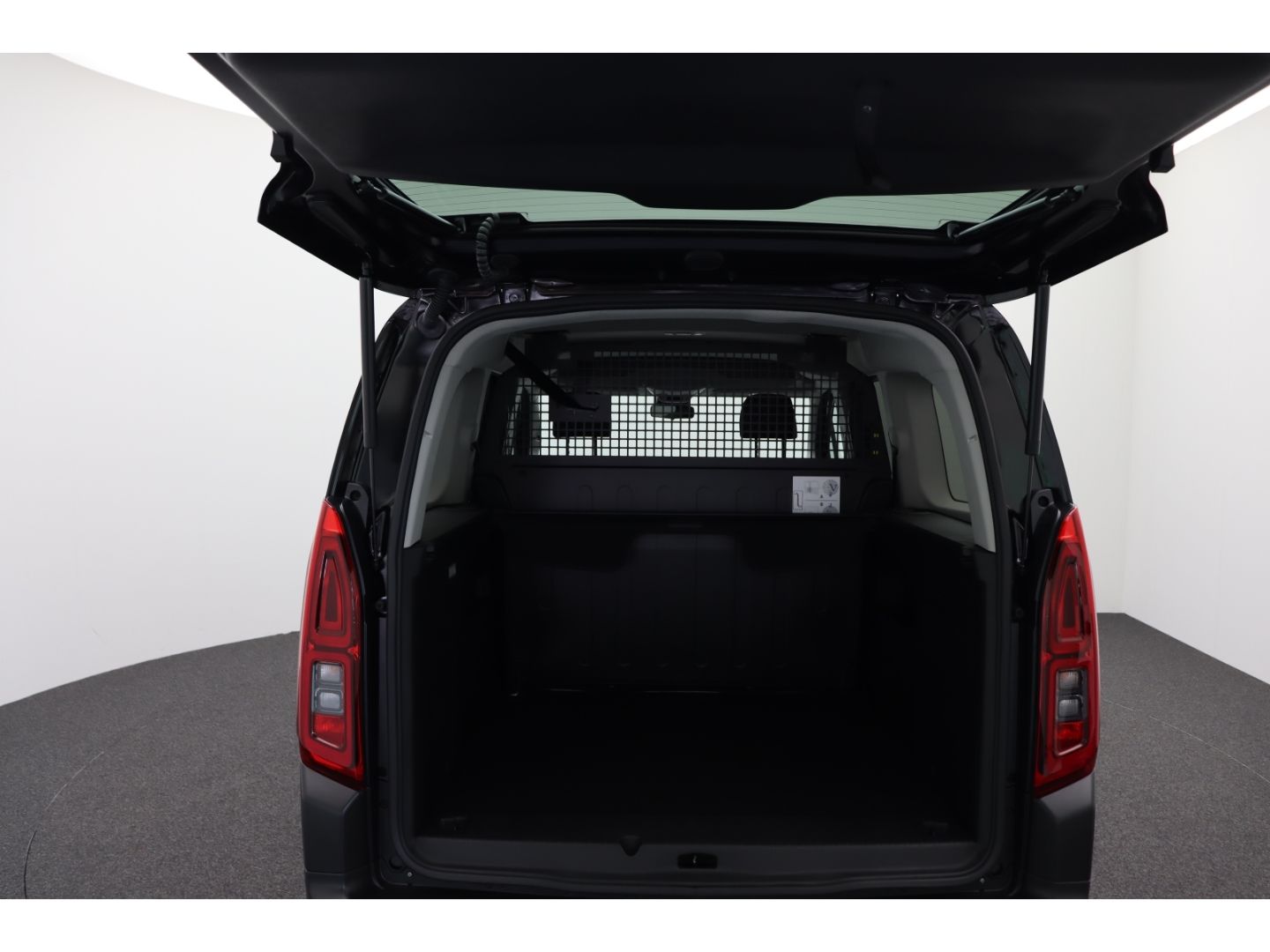 Fahrzeugabbildung Fiat Doblo Kombi L2 1.5 Diesel 96 kW Navigation