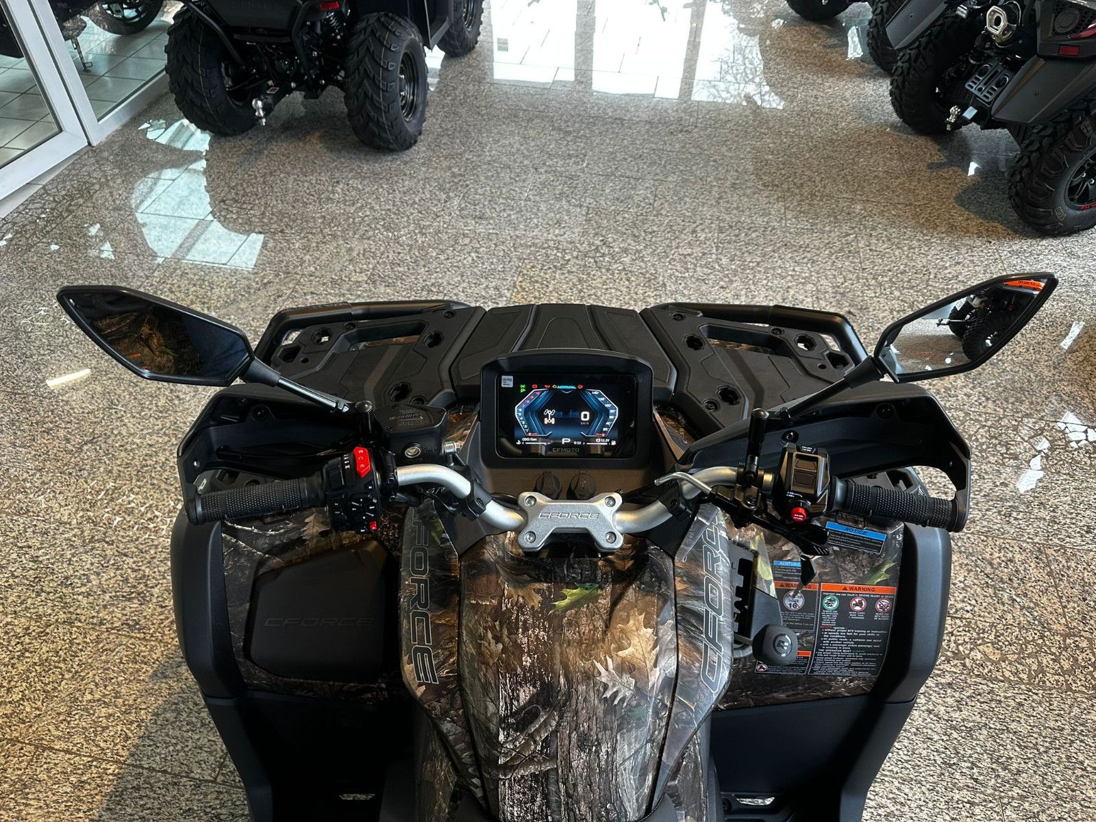 CFMOTO CFORCE 850 ABS EPS Touring — Bild 9