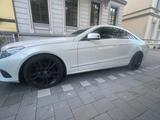 Mercedes-Benz E Klasse Coupé 220 CDI Sport Paket 4MATIC/... - Mercedes-Benz 220 aus 2013