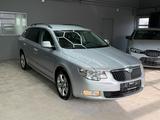 Skoda Superb Combi Ambition/AHK/DSG/ - gebrauchte Skoda Superb aus dem Jahr 2012