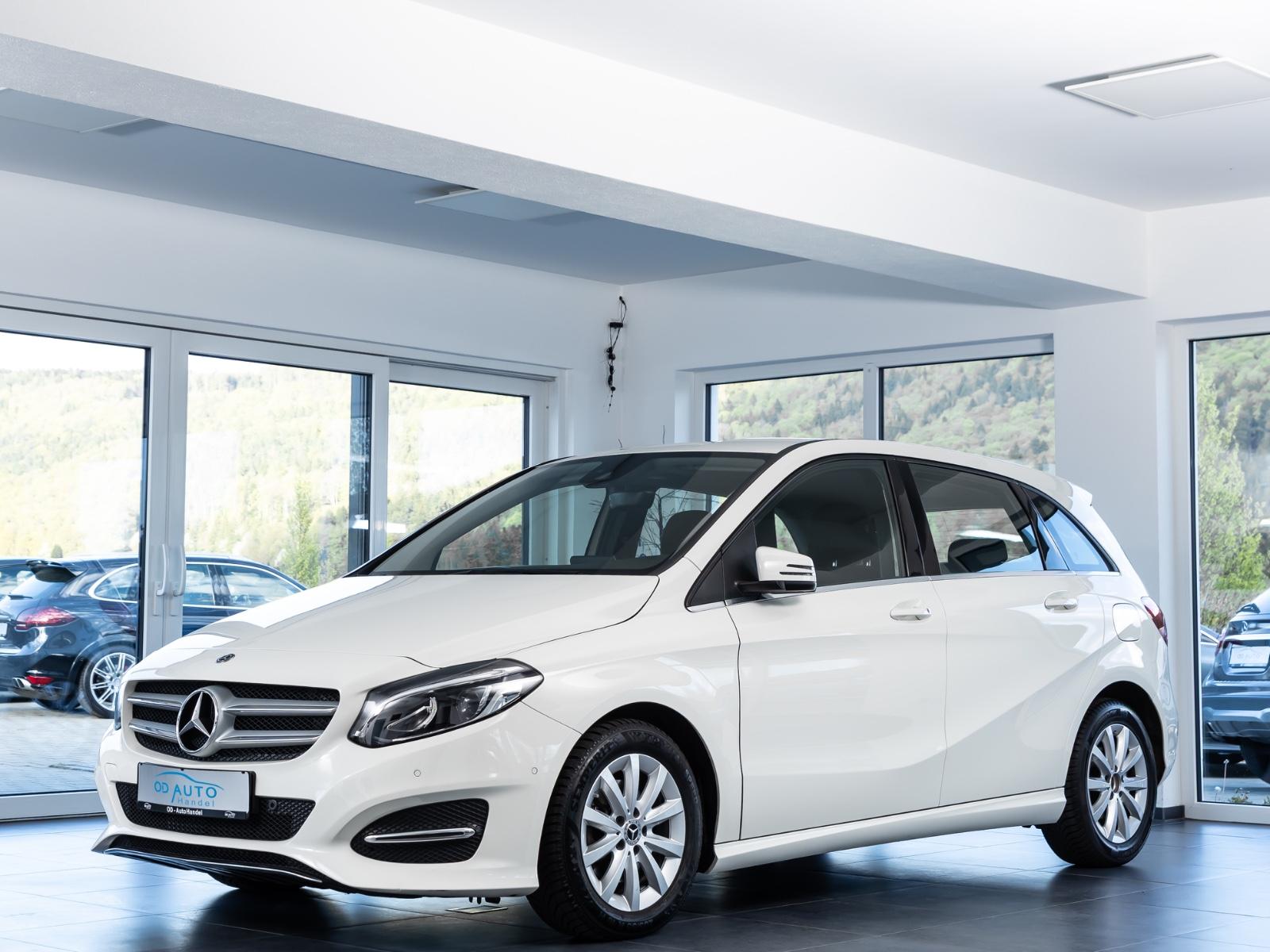 Mercedes-Benz B 180 Style LED/Navi/Sitzheizung