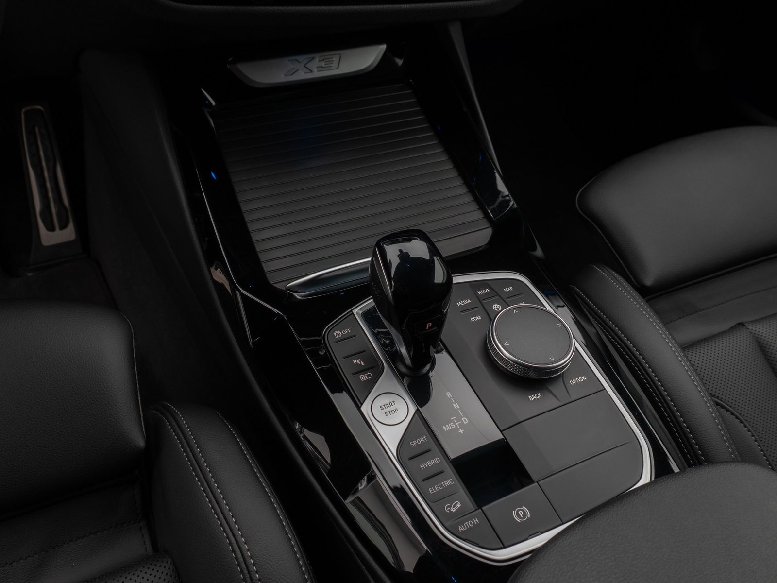 Fahrzeugabbildung BMW X3 xD30e M Sport Kamera DAB HiFi Fernlichtassist