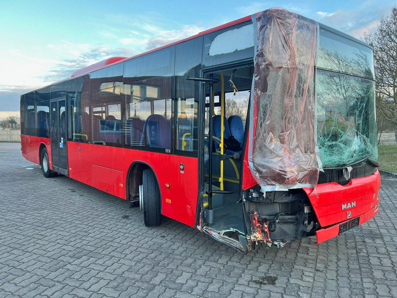 MAN A 20 Unfall saniert