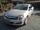 Opel Astra Cabrio 1.8 Edition Automatik Standheizung - Opel Astra mit Benzin-Antrieb: Cabrio, Automatik