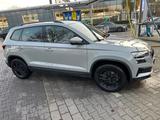 Skoda Karoq 2.0l TDI 85kW Selection  LED 4 Sitzheizung - Skoda Karoq: Selection