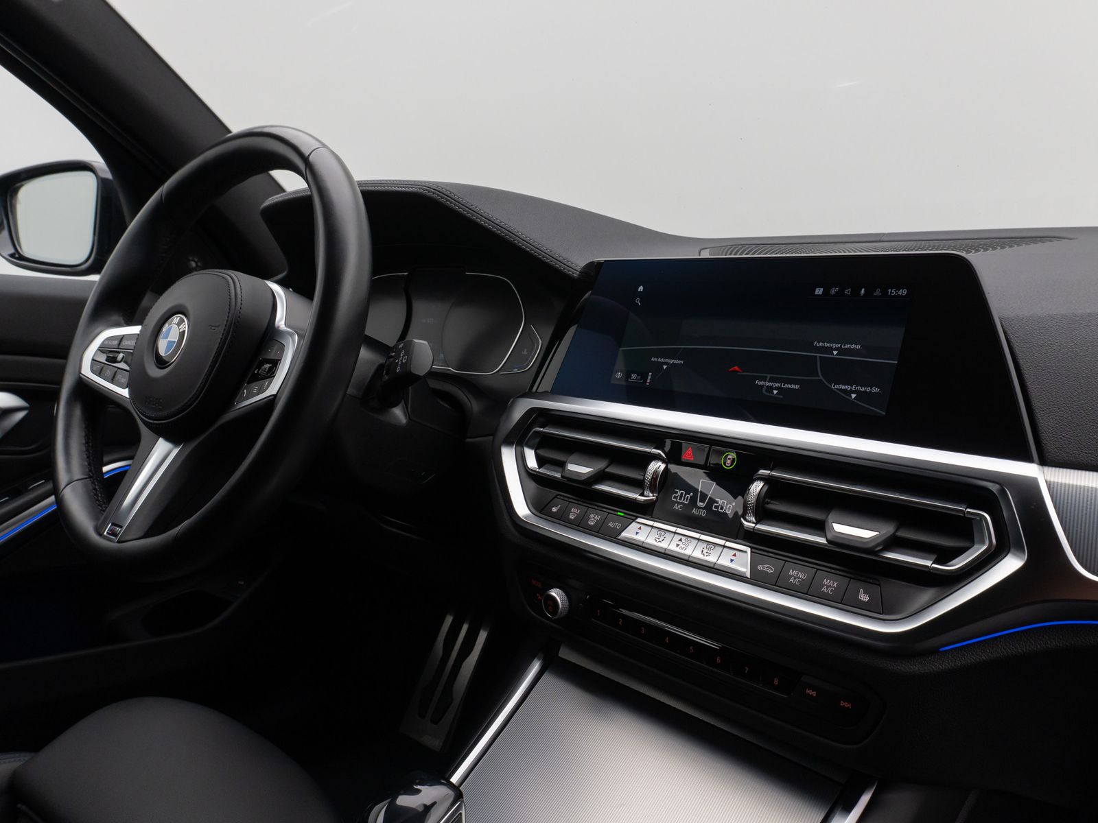 Fahrzeugabbildung BMW 330d xD M Sport Kamera HUD DAB H/K LED 19Zoll