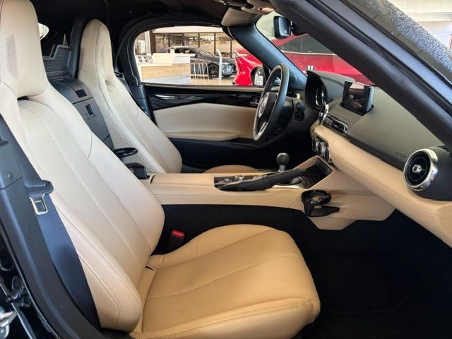 Mazda MX-5 2.0 Kazari Stoffverdeck MatrixBOSE