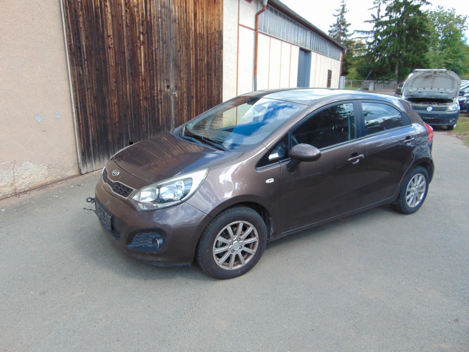 Kia Rio Attract
