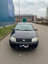 Fiat Punto 1.2 - TÜV neu, sehr guter Zustand - Fiat Punto in Saarbrücken