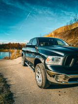 Dodge RAM 1500 Laramie 5,7 HEMI | LPG | Leder | AHK - Dodge RAM mit LPG-Antrieb: Geländewagen, 5.7