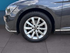 Fahrzeugabbildung Volkswagen Passat Var. 2.0TDI DSG Elegance AHK MATRIX ACC