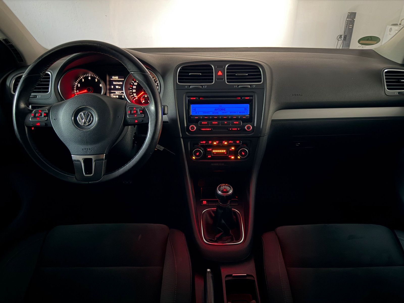 Fahrzeugabbildung Volkswagen Golf VI Highline/eGSD/ALCANTARA/KLIMAA./1.HAND