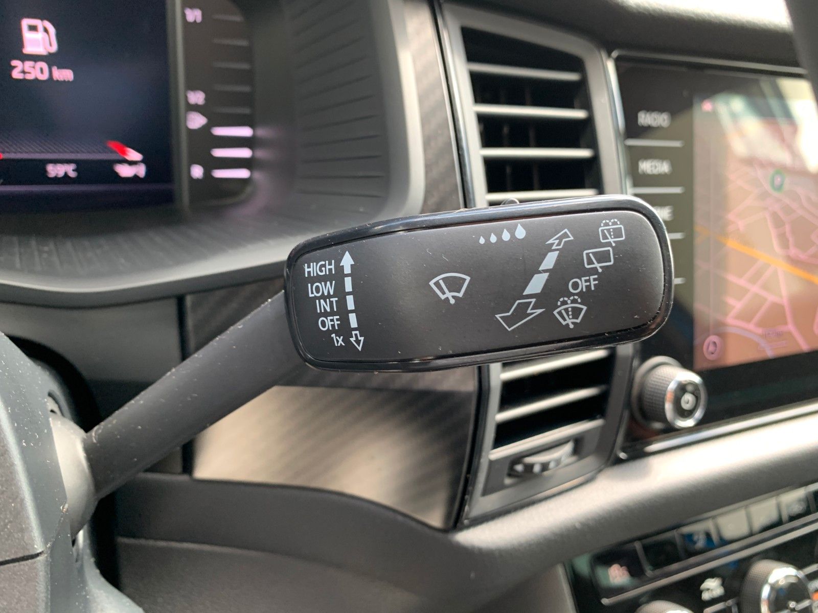 Skoda Kodiaq 2.0 TDI Sportline RFK+ACC+EL.KLAPPE+VIRT. foto 21
