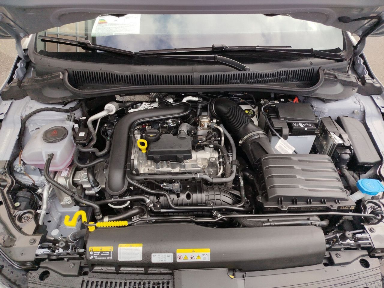Fahrzeugabbildung Volkswagen Polo Life 1.0 l TSI OPF 70 kW (95 PS) 5-Gang