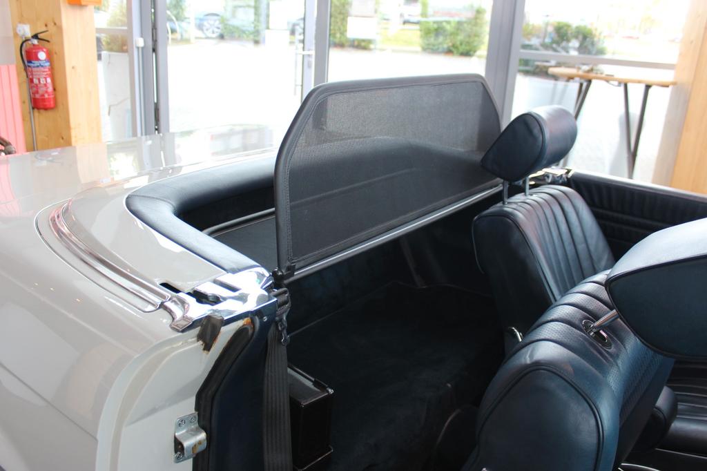 Mercedes-Benz SL 380