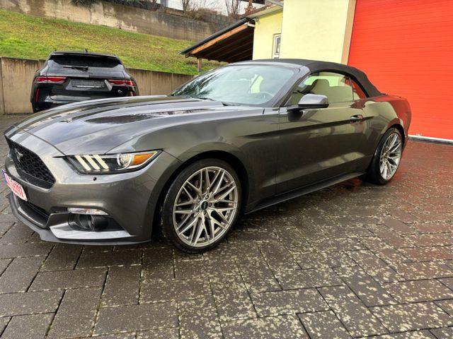 Ford Mustang Cabrio 3,7 neues Modell Kamera 20Zoll