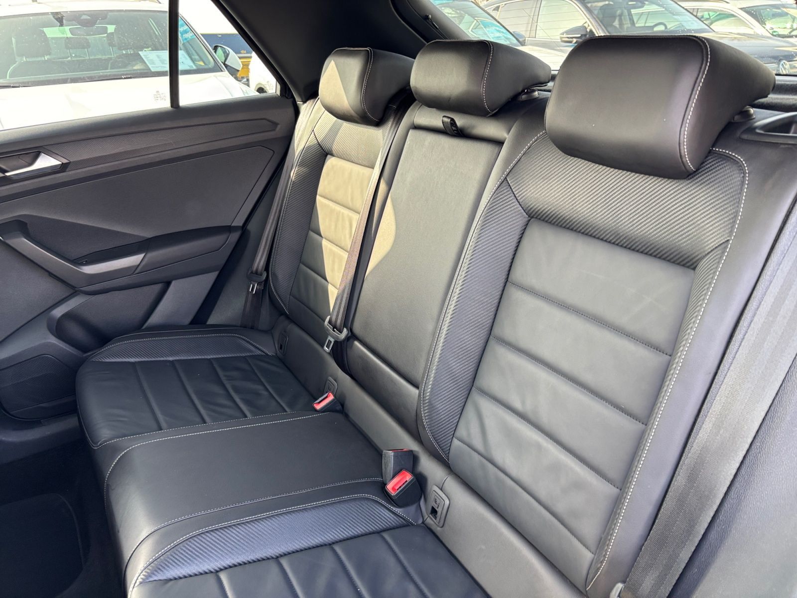 Volkswagen T-Roc - Bild 11