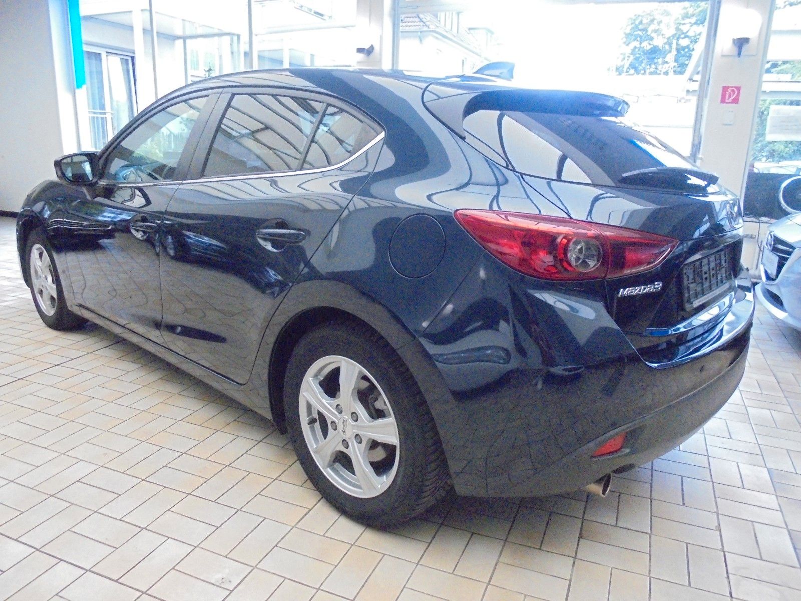 Fahrzeugabbildung Mazda 3 Lim. Center-Line/Shz/Navi/1.Hand/