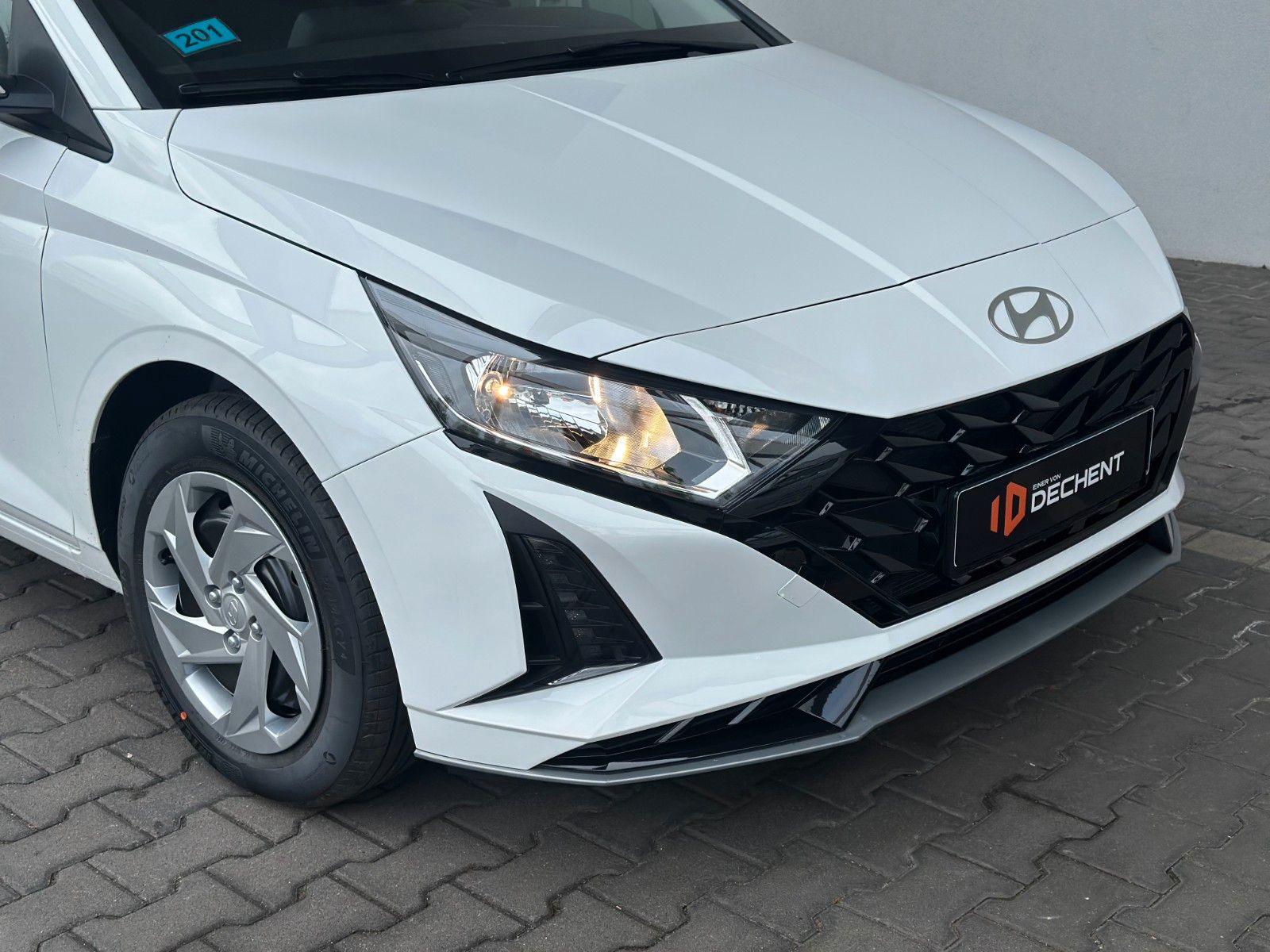 Fahrzeugabbildung Hyundai i20 Select 100PS Navi/PDC/kamera!