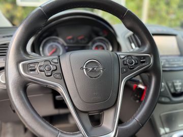 Opel Insignia - 11