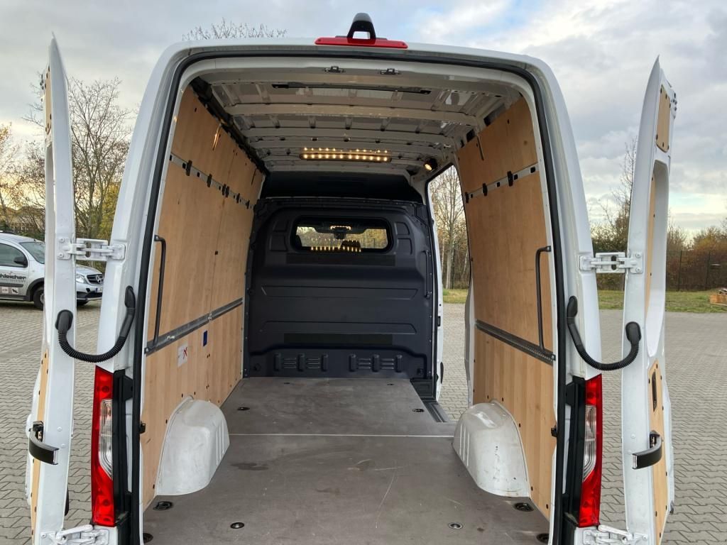 Fahrzeugabbildung Mercedes-Benz Sprinter 317 CDI *Navi*AHK*SpurW*LED*Kam.*KlimaA