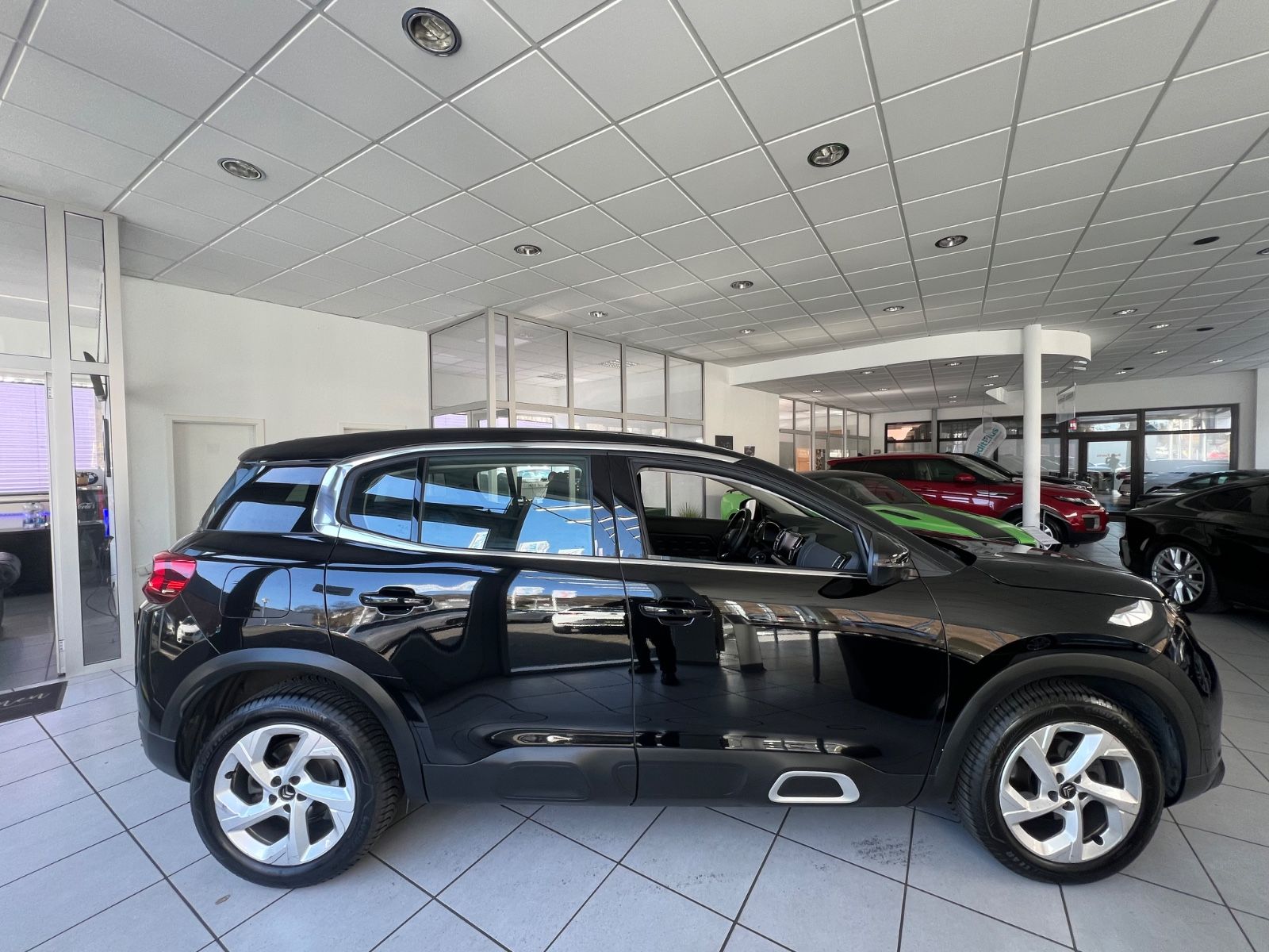 Fahrzeugabbildung Citroën C5 Aircross Live * AUTOMATIK * LED *