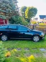 Volkswagen Passat super sparsam - Volkswagen Passat mit CNG-Antrieb: Kombi