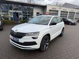 Skoda Karoq Sportline 4x4 Sportpaket AD Navi Soundsyst - Skoda Karoq mit Benzin-Antrieb: Geländewagen