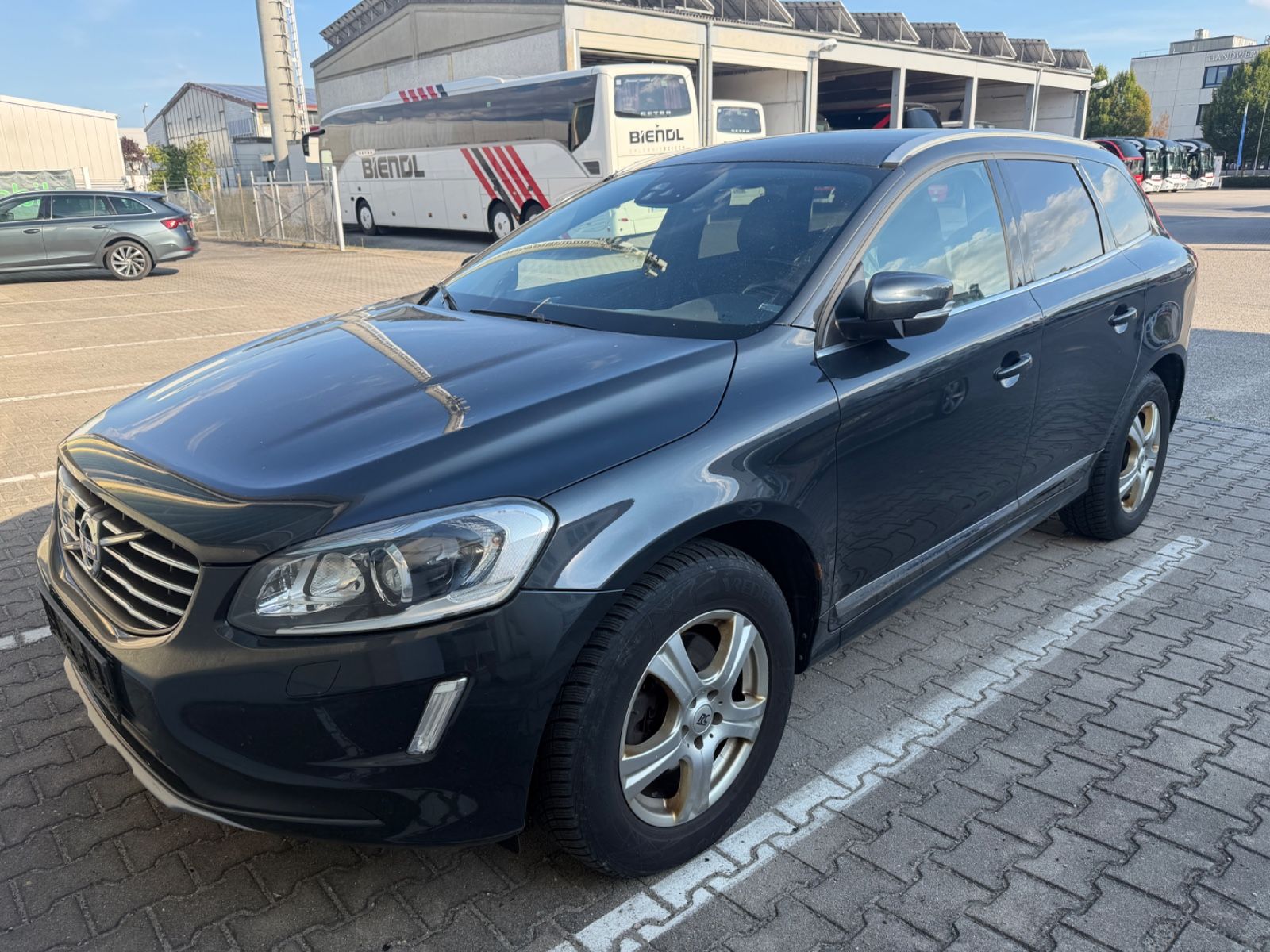 Volvo Volvo XC60 Summum 2.4 AWD D5 Aut. LEDER°AHK°XENON°