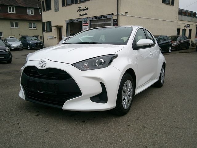 Toyota Yaris Comfort LED Kamera 15 J.Garantie Apple Car