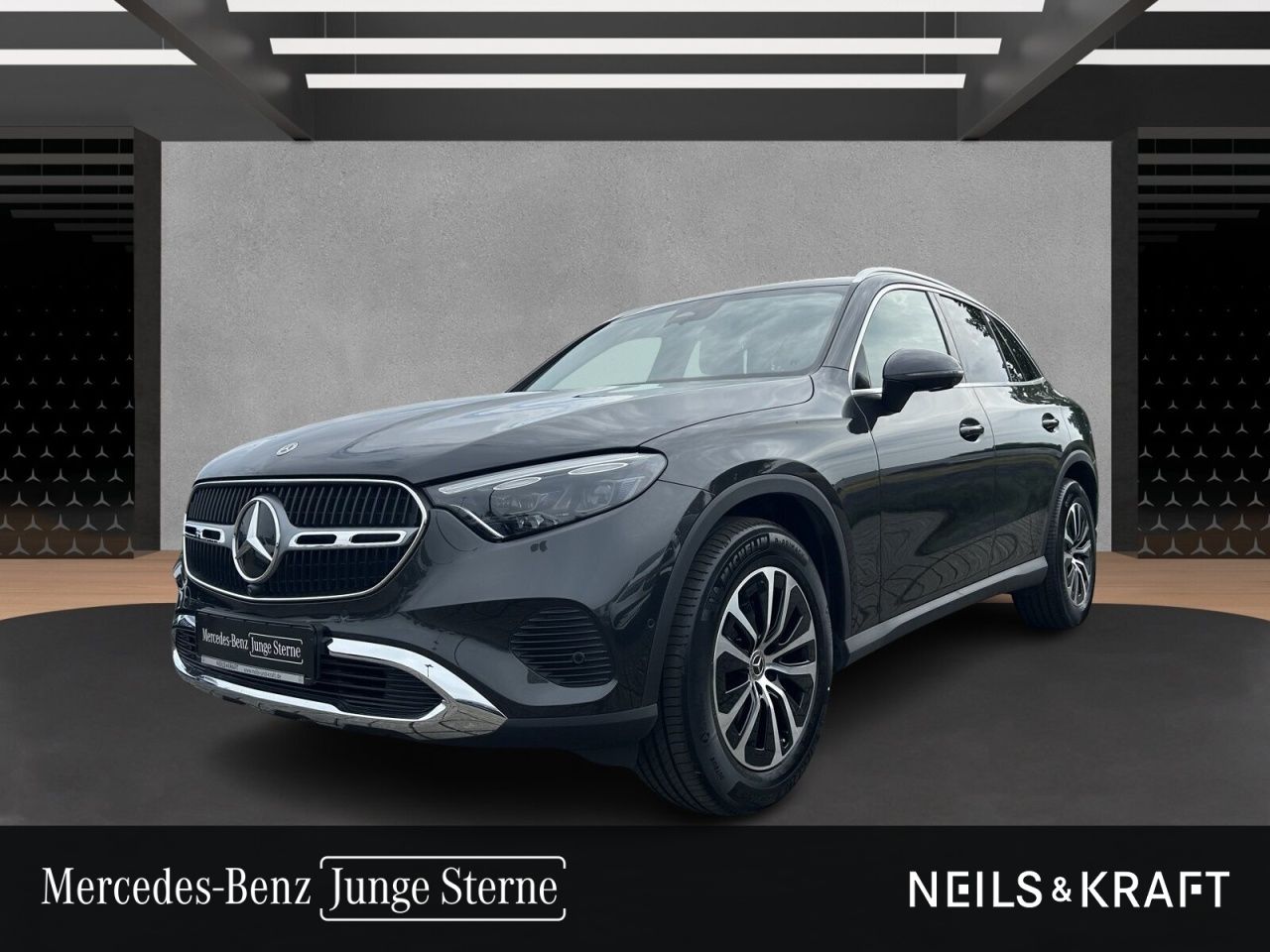 MERCEDES-BENZ GLC 220d 4M AVANTGARDE+DIGI LIGHT+MEMORY+TOTW