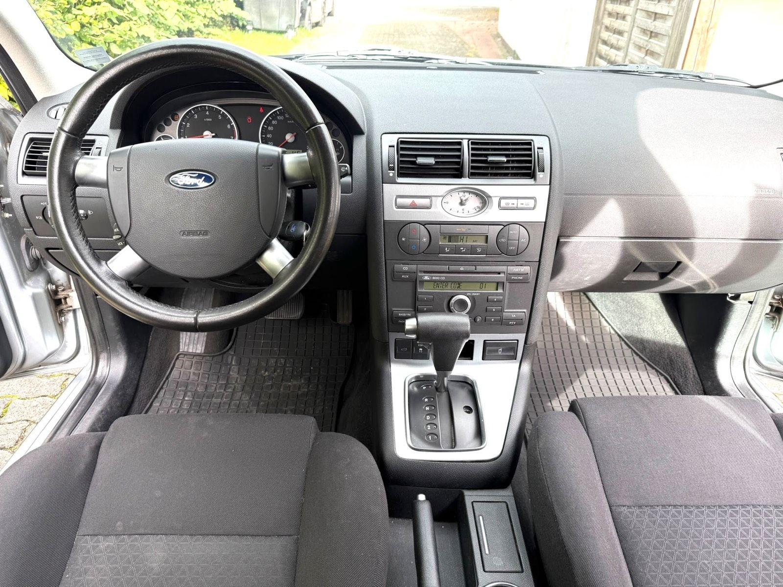 Ford Mondeo 2004 — photo 7