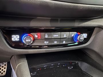 Bild 12 Opel Insignia B Sports Tourer Ultimate 4x4 AHK