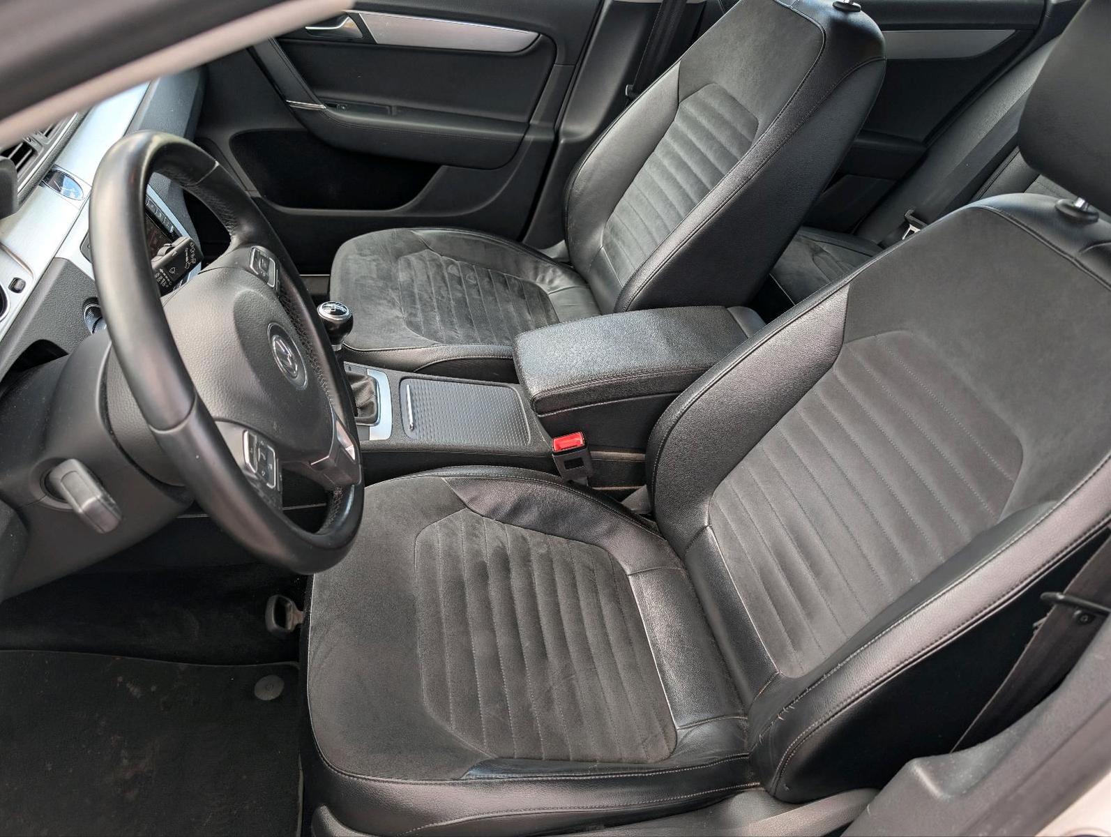 Volkswagen Passat 2011 — photo 9