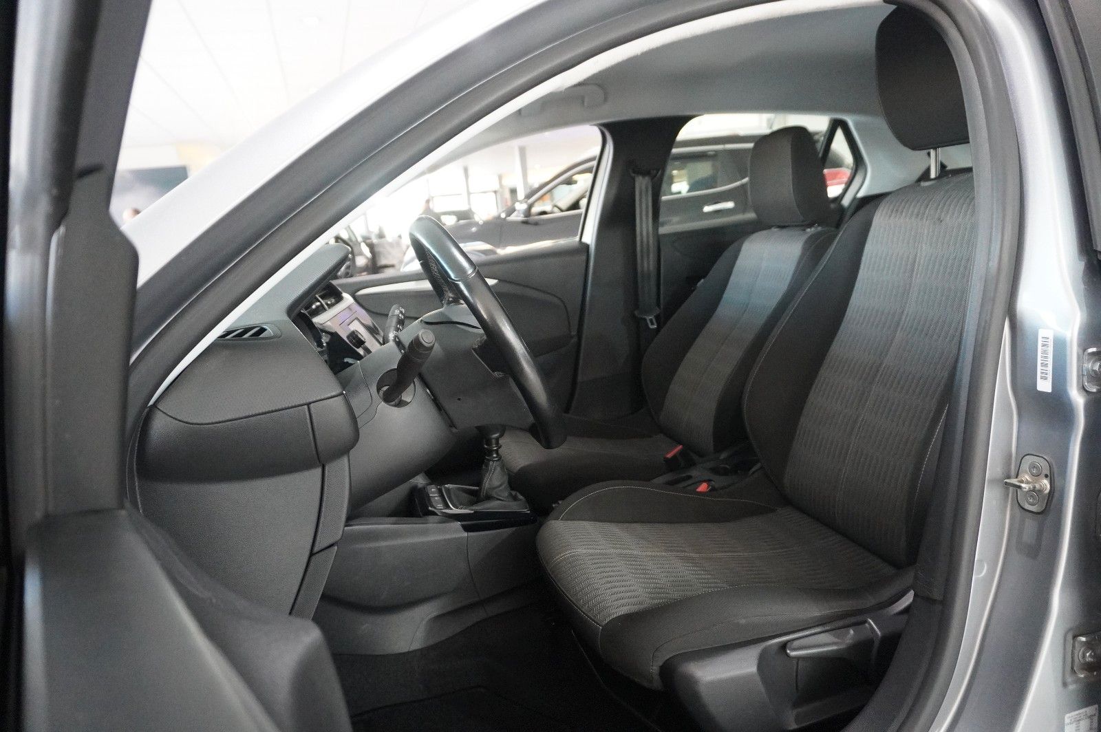 Fahrzeugabbildung Opel Corsa F 1.2 EDITION KLIMA/SHZ/PDC/SPORT/TEMP.