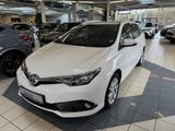 Toyota Auris Touring Sports Comfort Navi 1.2 Turbo - Toyota Auris Touring Sports aus 2015