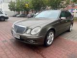 Mercedes-Benz E 320 CDI T Avantgarde 7G Tronic Standheizung - Mercedes-Benz E 320 mit Diesel-Antrieb: Kombi