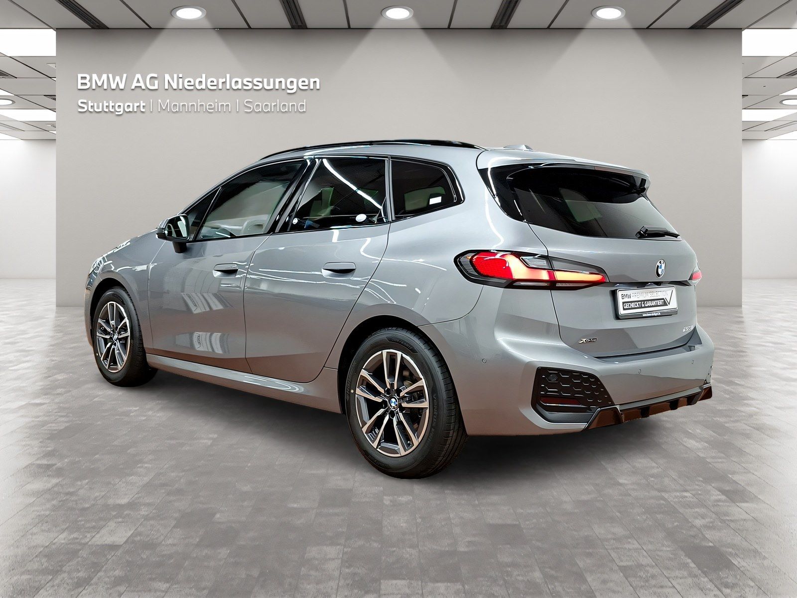 BMW 223 Active Tourer - Bild 2