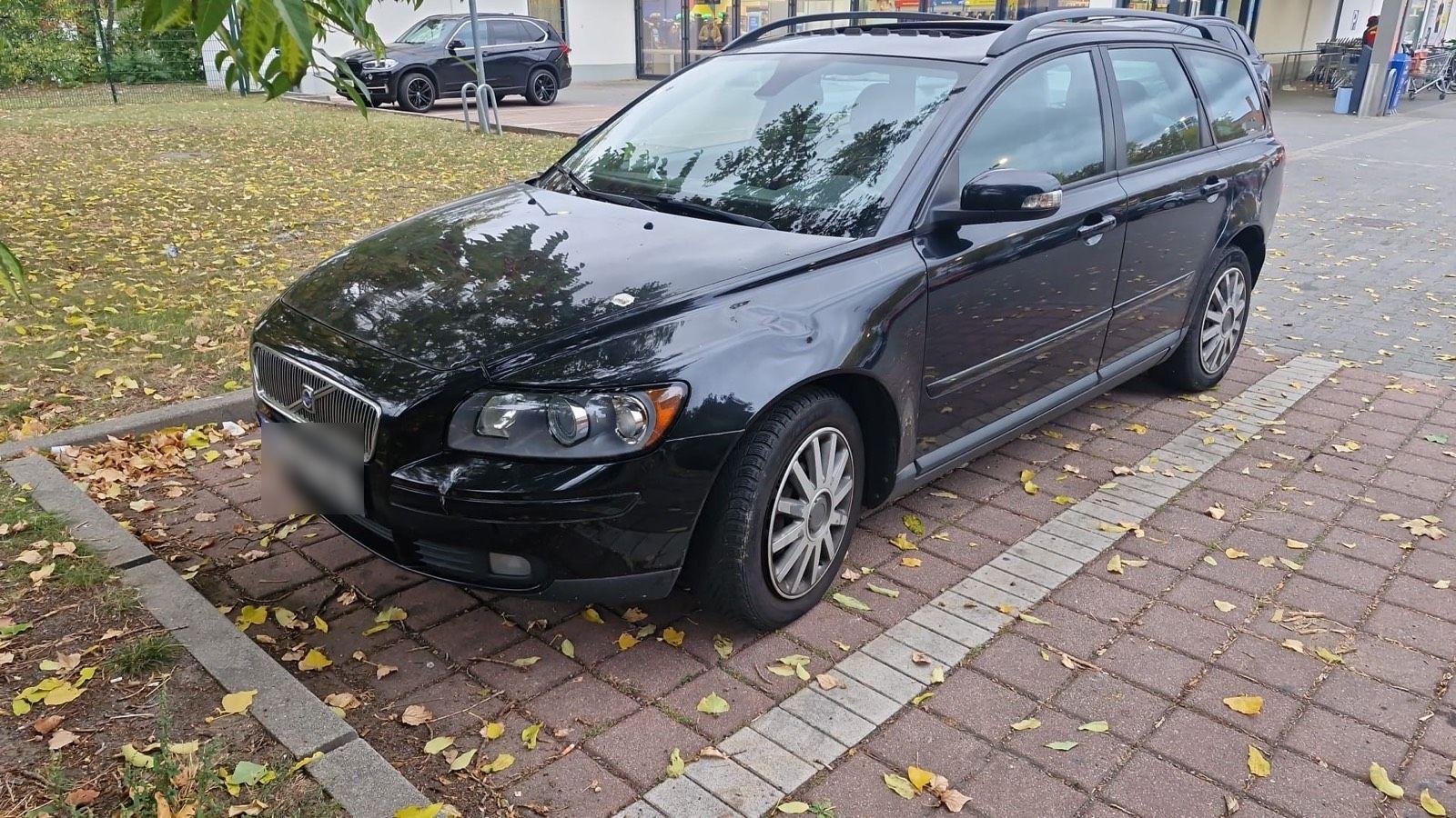Volvo V50 2006 — interior