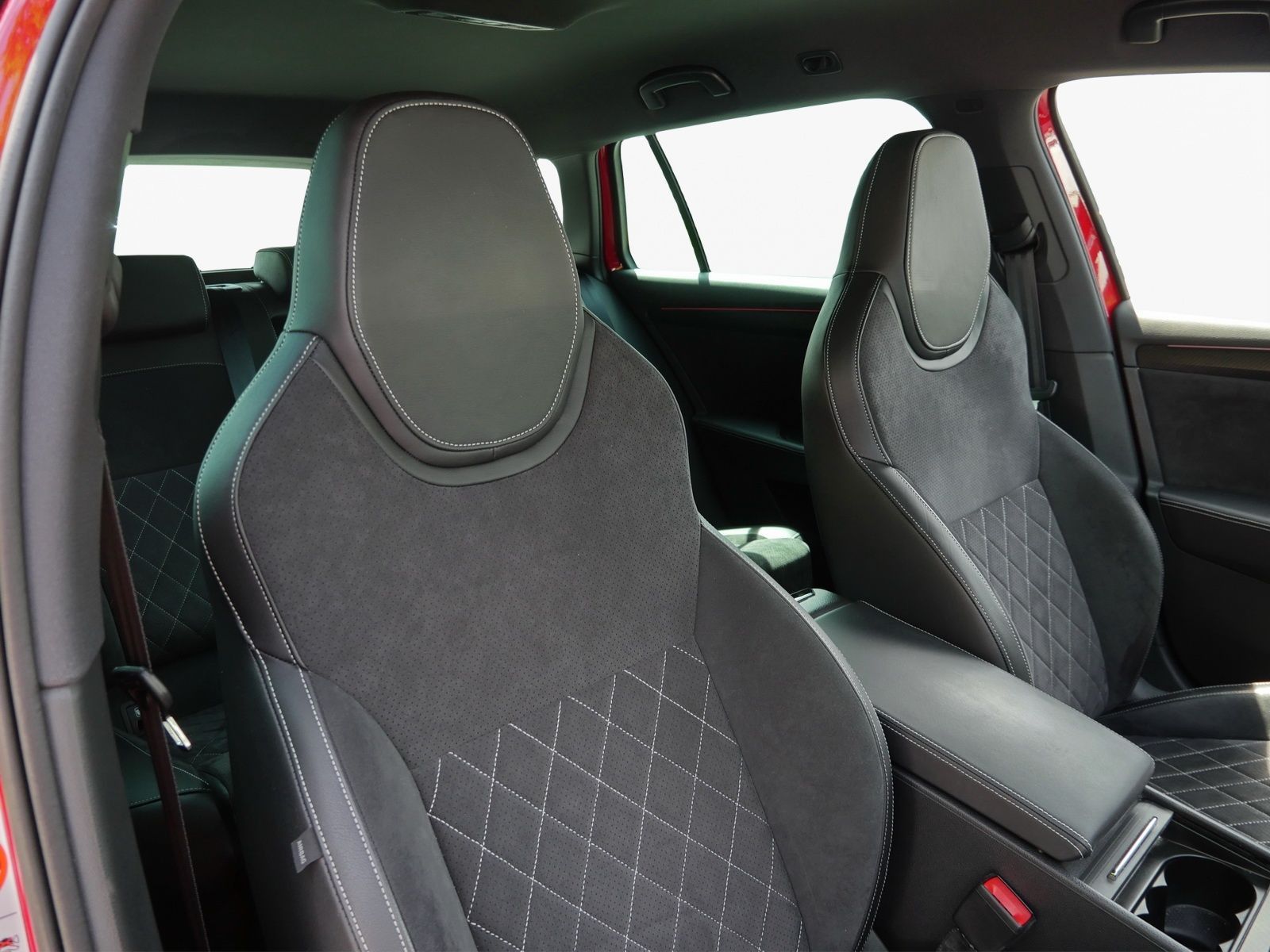 Skoda Superb - Bild 11