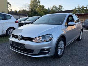 Volkswagen Golf - 1
