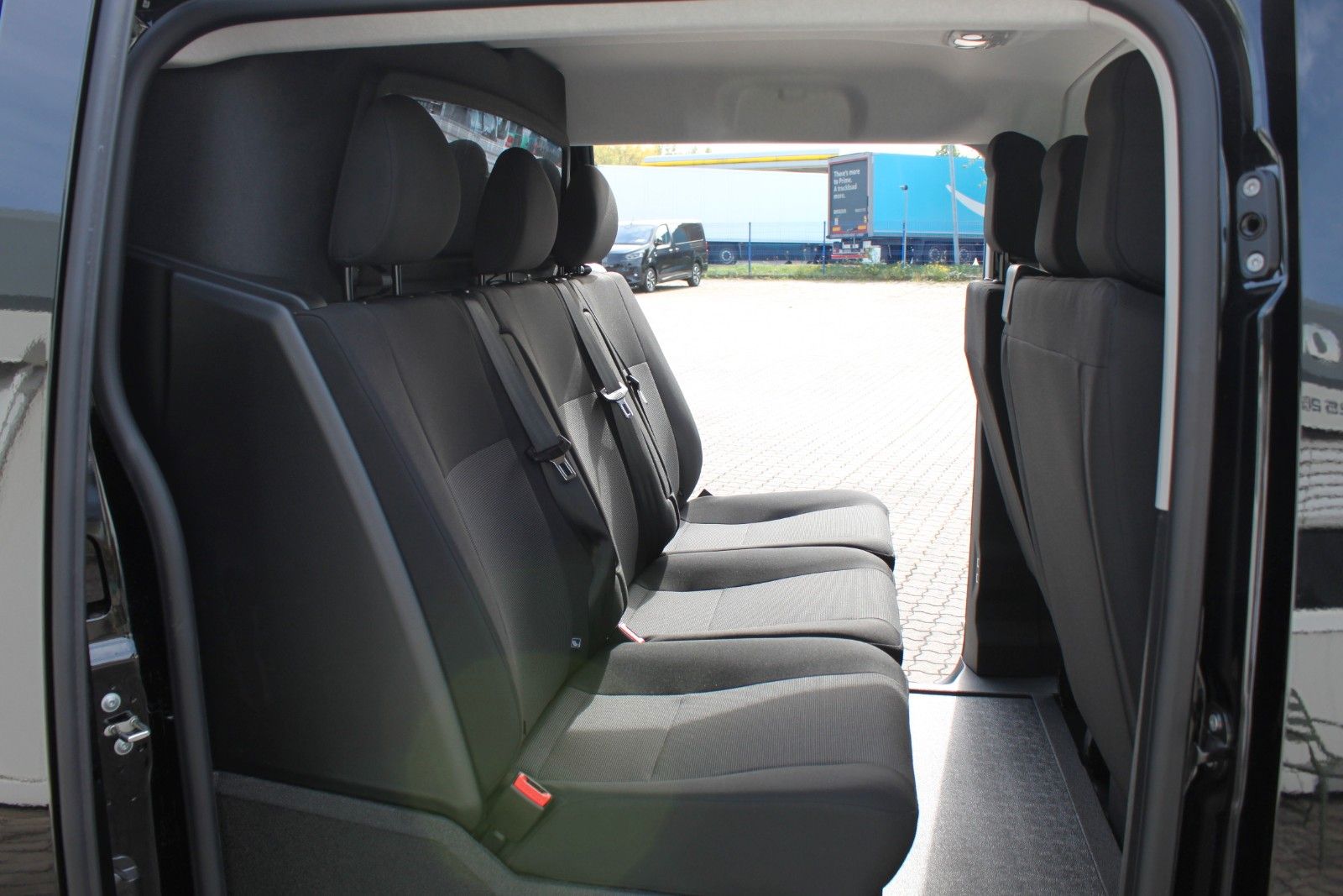 Fahrzeugabbildung Fiat Scudo XL Multicab Webasto/Full-LED 6-Sitzer