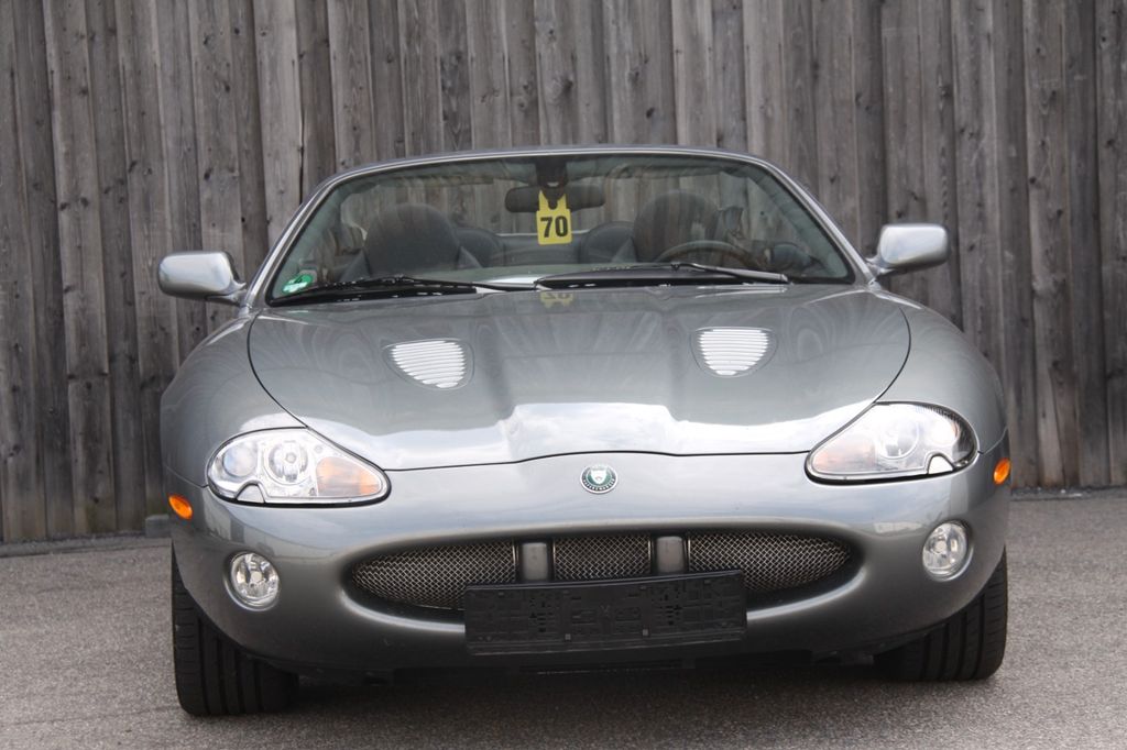 Jaguar XKR