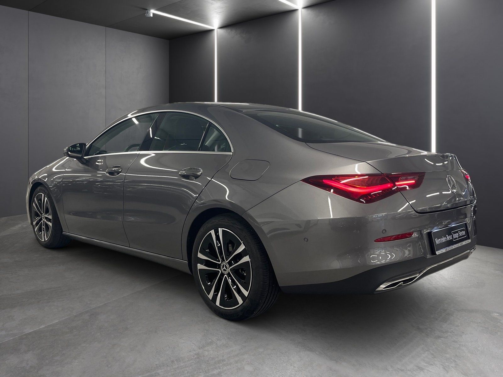Fahrzeugabbildung Mercedes-Benz CLA 180 Progressive*Kamera*Totwinkel*LED*MBUX*