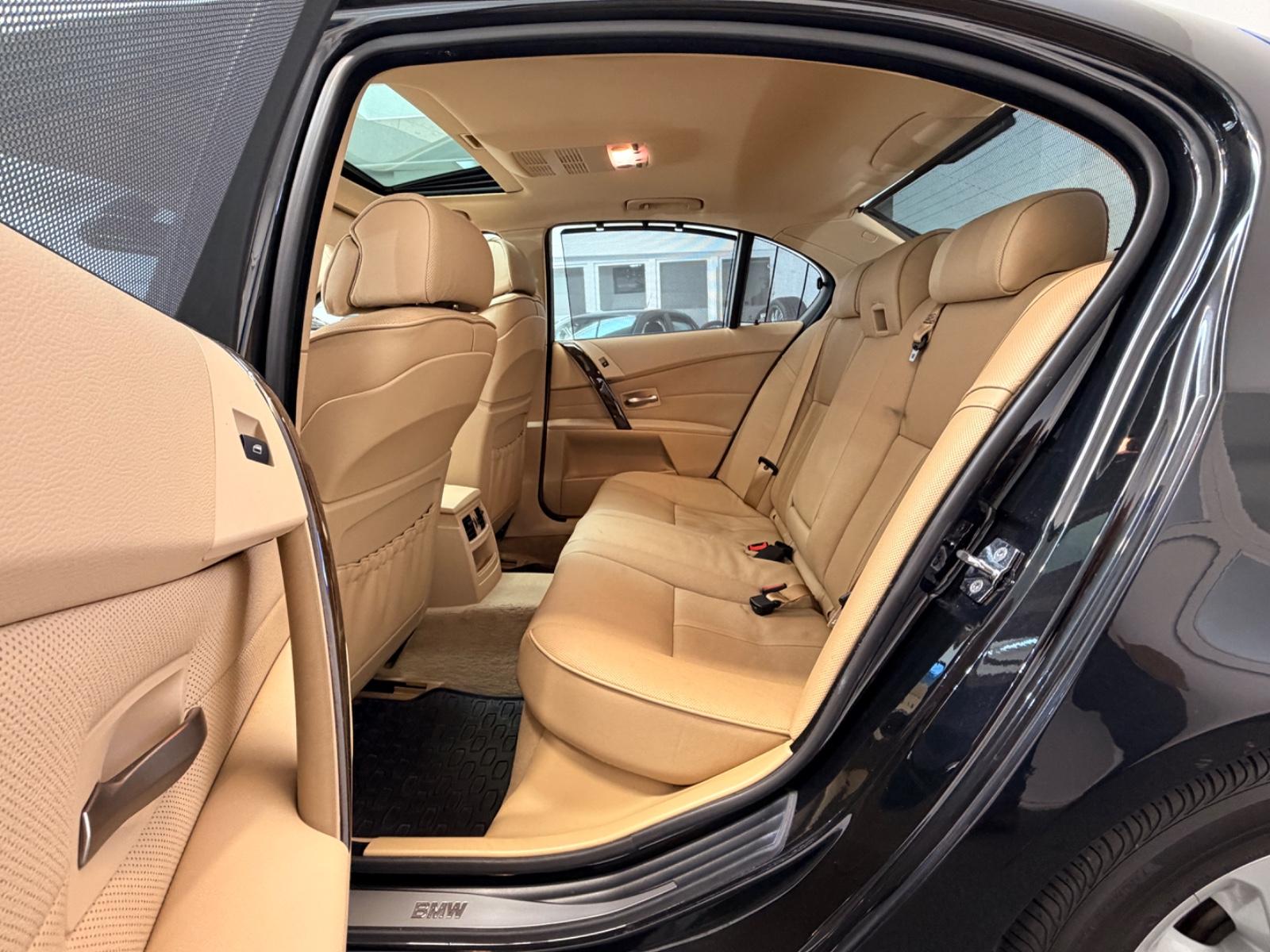 BMW 530i Limousine Exklusive/Automatik/Nur 88Tkm/Nav