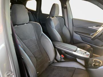 2025 BMW IX1 缩略图 15