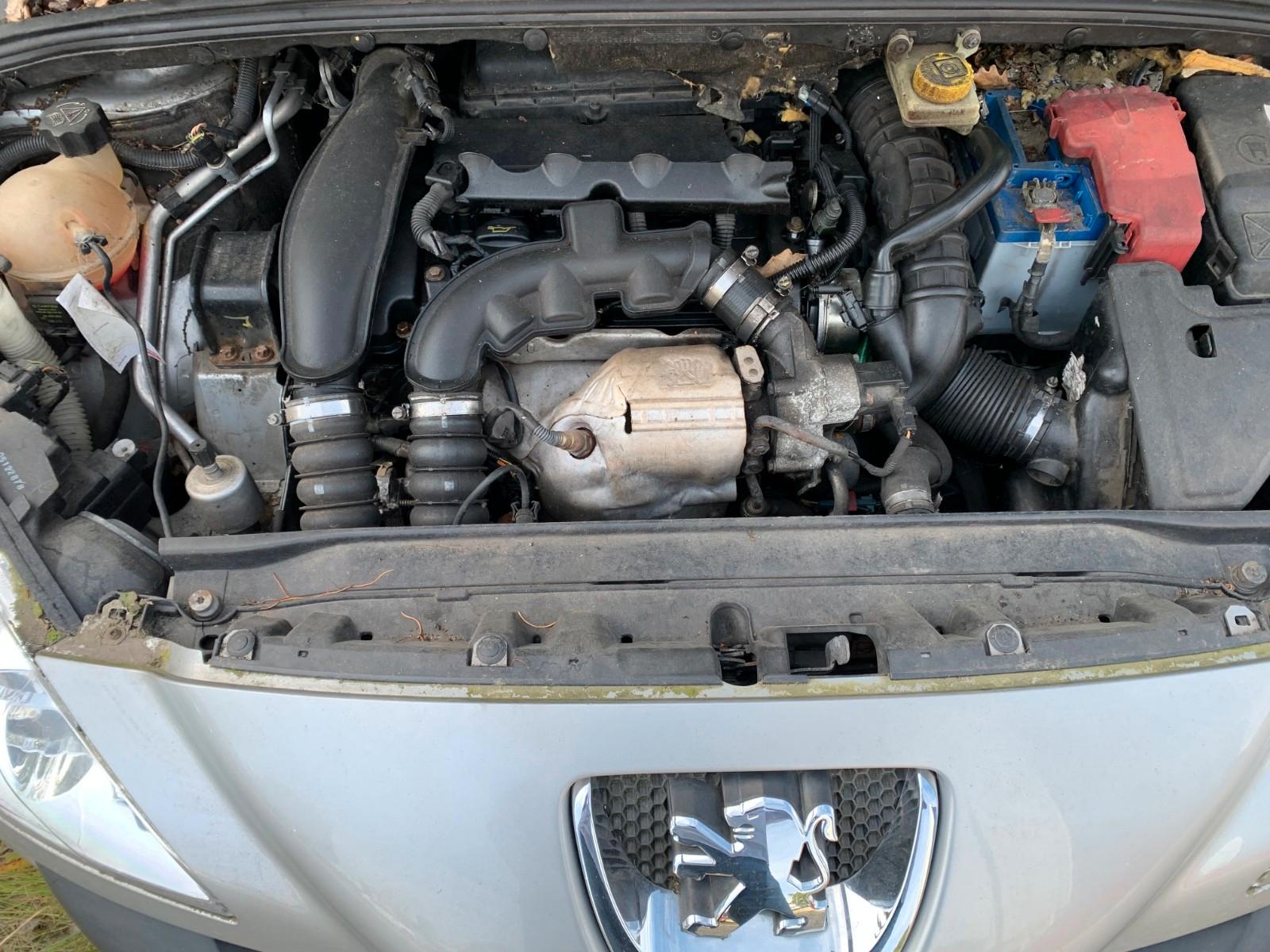 Peugeot 308 2008 — photo 8